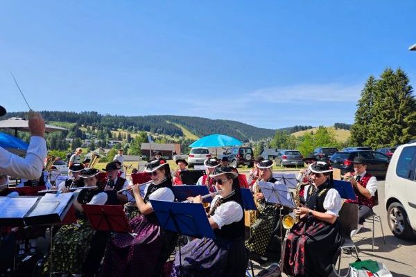 Gemeinsames Konzert der Trachtenkapelle Altglashütten mit der Trachtenkapelle Falkau-Raitenbuch